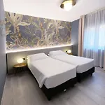 Astoria Hotel 3*
