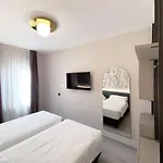 Astoria 3*