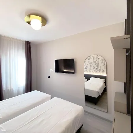 Astoria 3*