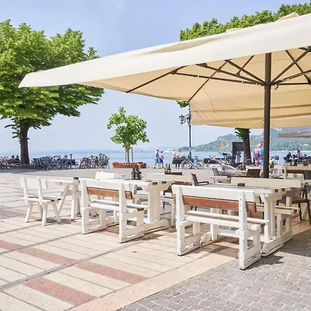 Astoria Ξενοδοχείο 3*