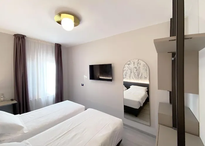 Astoria 3*