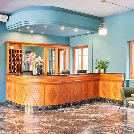 Astoria Hotel