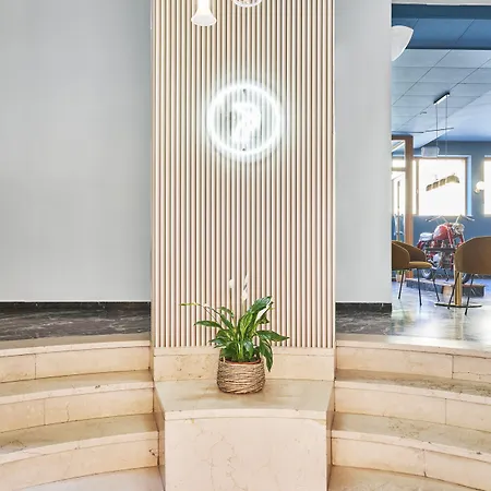 阿斯托里亚酒店 酒店 加尔达