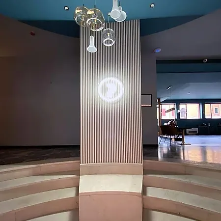 Astoria Hotel 3*