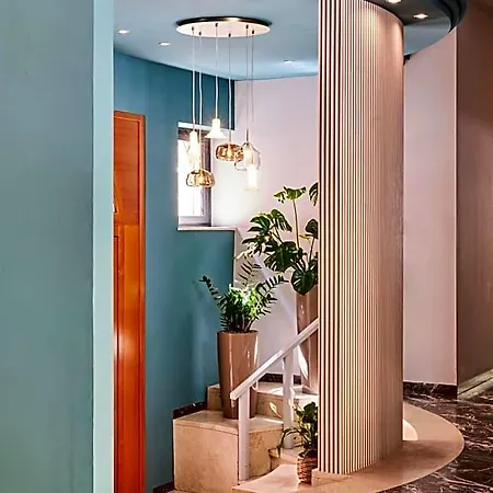 Astoria Hotel 3*