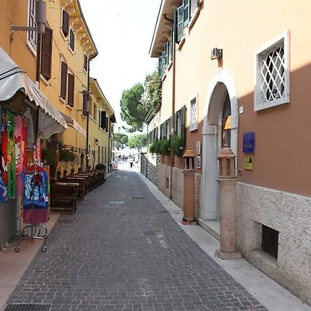 Hotel Astoria 3*